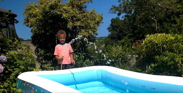 Bracknell Forest Council Tips And Tricks For Paddling Pool Safety