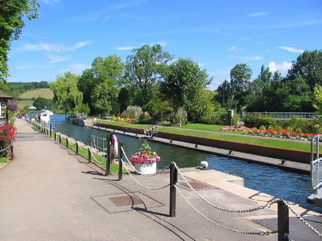 Thames Lock Keepers Fear Increased Drownings As Staff Are Slashed