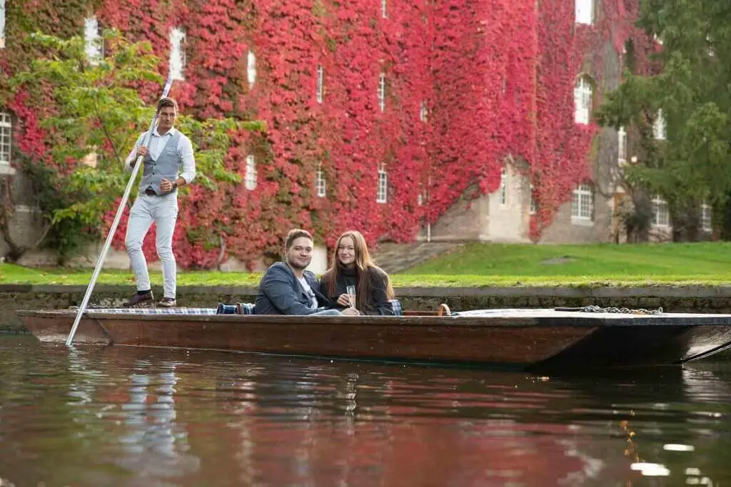 Taplow Riverside Punting